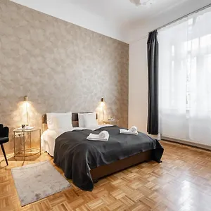  Apartment Bpr Swan Near The Buda Castle