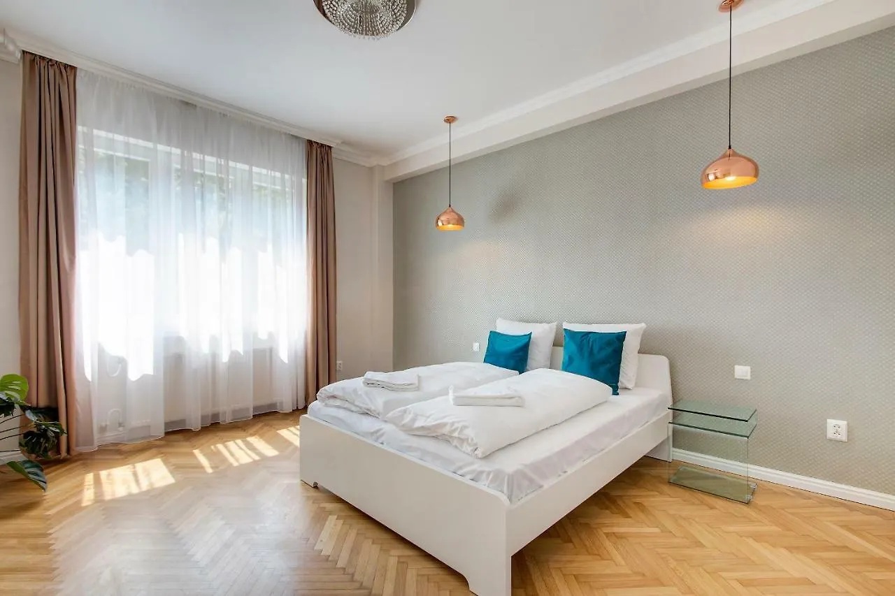 Deluxe Residence Parkside Budapest Apartment